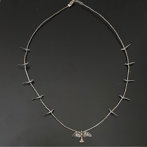 Vintage Native American Zuni Southwestern Liquid Silver Bird Fetish Necklace - Picture 5 of 16